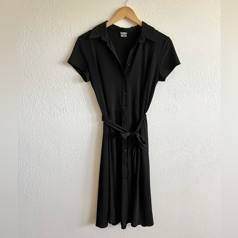Simple Basic Black Dress size Medium - 90s vintage